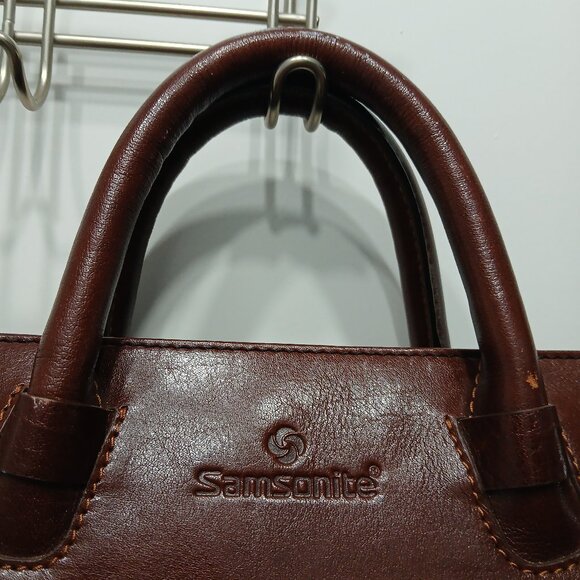 Samsonite Vintage Leather Overnight Bag - Picture 3 of 9